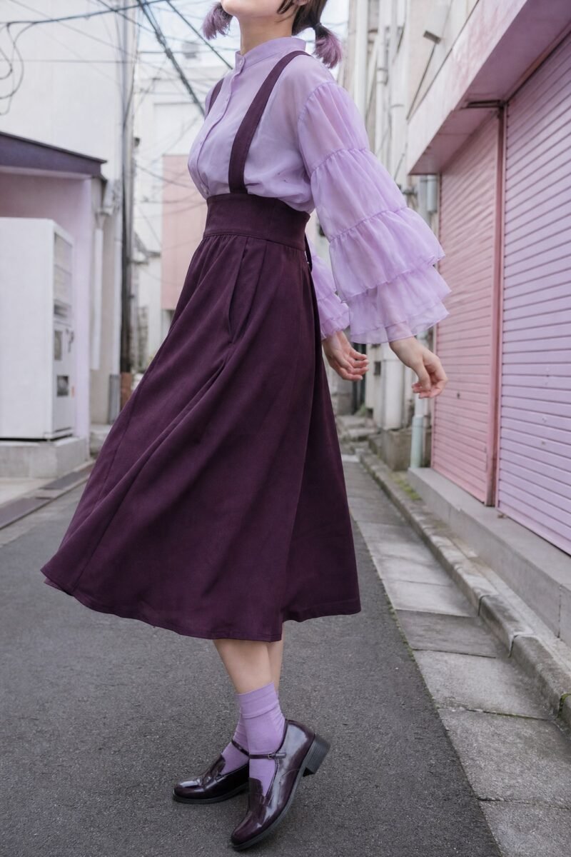 Vending Light Chiffon Blouse — Lilac chiffon with a stand collar and a three-tier sleeve.